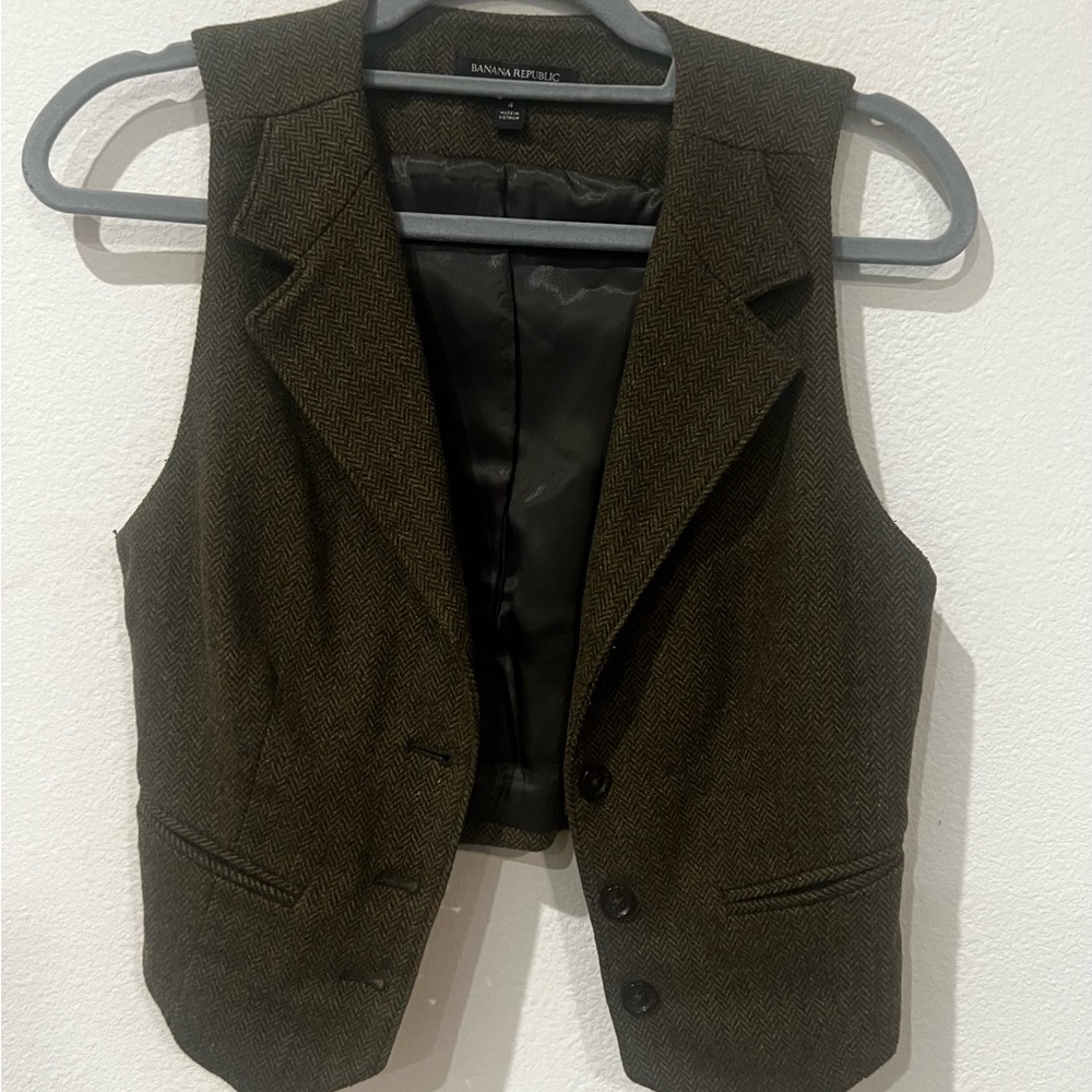 Banana Republic Women’s Green Tweed Vest